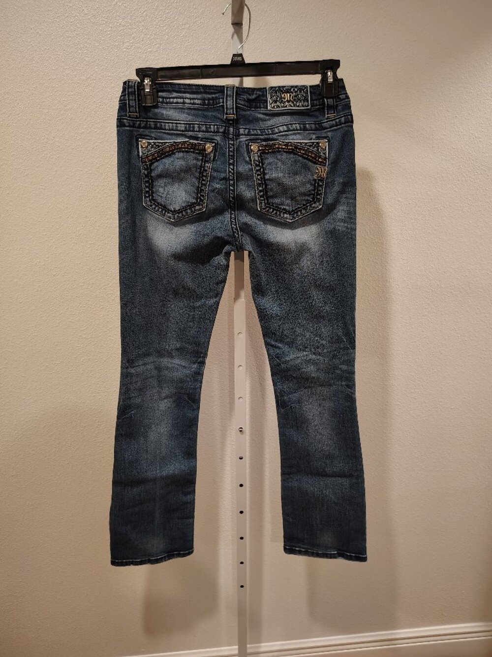 Miss Me Jeans Size 30 Mid-Rise Slim Boot Short Inseam 32 Thick Stitch Stretch